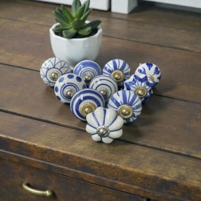   10 db-os kézzel festett vintage stílusú porcelán bútorgomb szett