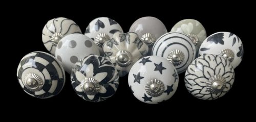 12 db-os vintage stíkusú porcelán bútorgomb szett