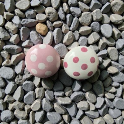  2 db-os vintage stílusú porcelán bútorgomb szett