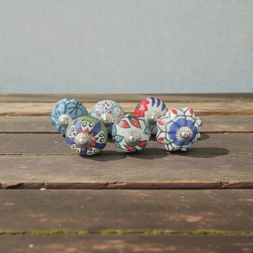 6 db-os vintage stílusú porcelán bútorgomb szett
