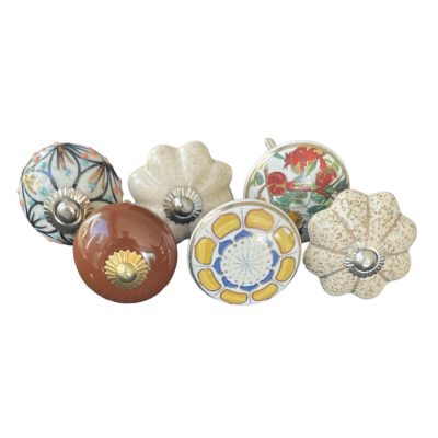6 db-os vintage stíkusú porcelán bútorgomb szett
