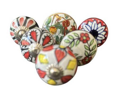 6 db-os vintage stílusú porcelán bútorgomb szett